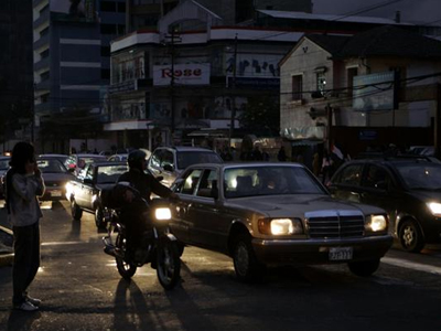 Χωρίς ρεύμα πολλές περιοχές στον Ισημερινό