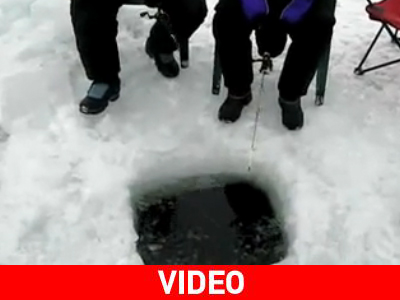 Τι ψάρεψαν σε παγωμένη λίμνη στον Καναδά;