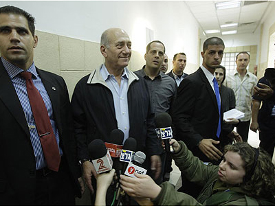 «Αθώος» δήλωσε ο Εχούντ Ολμέρτ