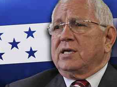 Αποχωρεί προσωρινά από την προεδρία ο Micheletti