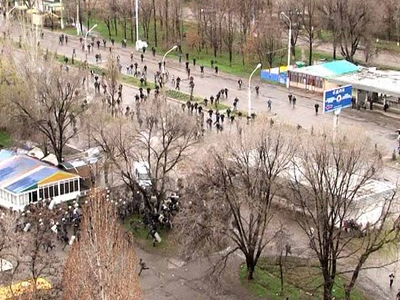 Συνεχίζονται οι συγκρούσεις στο Κιργιστάν