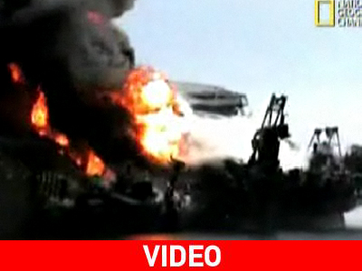 Νέες εικόνες από την έκρηξη στην πλατφόρμα πετρελαίου της BP