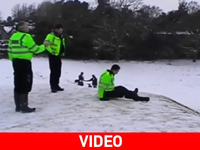 Τους βγήκε… ξινό το παιχνίδι στο χιόνι