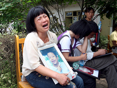 Ξεπέρασαν τους 2.000 οι νεκροί από τον σεισμό στην Κίνα