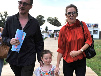 Η… τυχερή μαμά Anna Friel