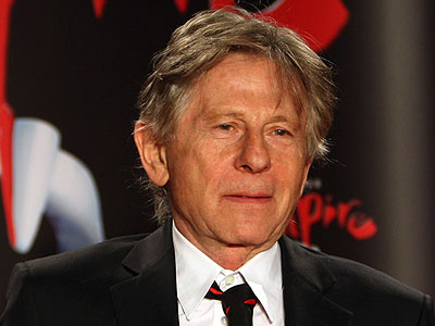 Τελειώνει την ταινία του από τη φυλακή