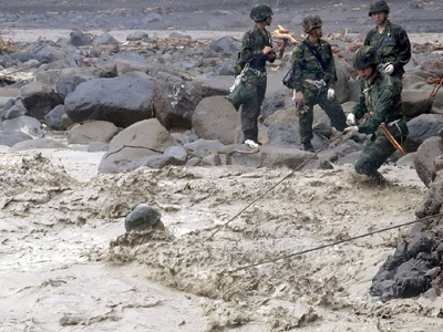 Ακόμα μετρούν τους νεκρούς του τυφώνα Morakot