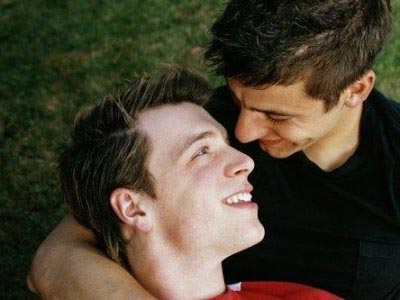 Νόμιμοι οι γάμοι ομοφυλόφιλων και στην Αλβανία