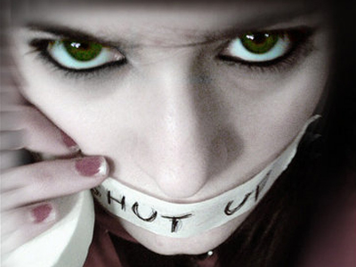 Η «χούντα» της ελεύθερης έκφρασης