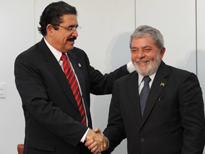 Ο πρόεδρος της Βραζιλίας στο πλευρό του Zelaya