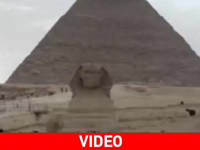 Μια σπέσιαλ… πυραμίδα με έξτρα πεπερόνι