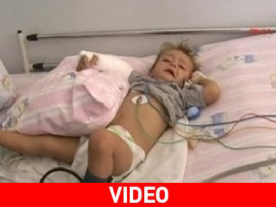 Επέζησε πέφτοντας απ’ τον τρίτο