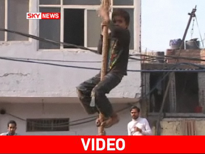 «Αυτά είναι κόλπα ζόρικα που κάνουν στην Ινδία»