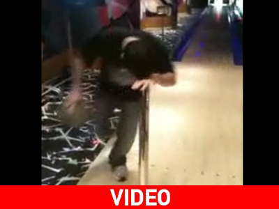 Η απόλυτη… στριφογυριστή μπαλιά στο μπόουλινγκ