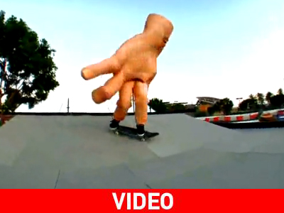 Κάντε skateboard, είναι… στο χέρι σας