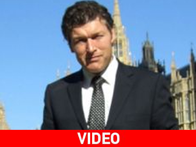 «Προσβλητικά» σχόλια από υποψήφιο των Συντηρητικών για τους ομοφυλόφιλους