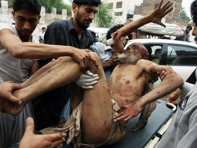 Λουτρό αίματος από έκρηξη στο Πακιστάν