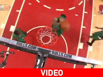 Με ποιους είσαι; Με εμάς ή με τους άλλους; Με ποιους είσαι; Με εμάς ή με τους άλλους;