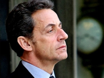 Στο ναδίρ η δημοτικότητα του Σαρκοζί