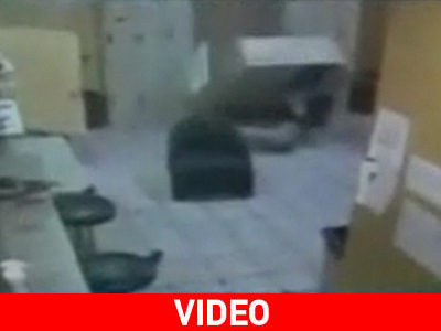 Της ήρθε η ντουλάπα… σφοντύλι