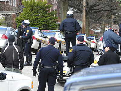 Πιστολέρο εκτέλεσε έξι ανθρώπους