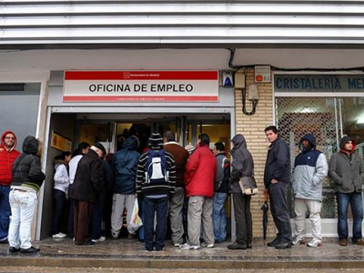 Ισπανία: Παράταση στις συνομιλίες κυβέρνησης – συνδικάτων