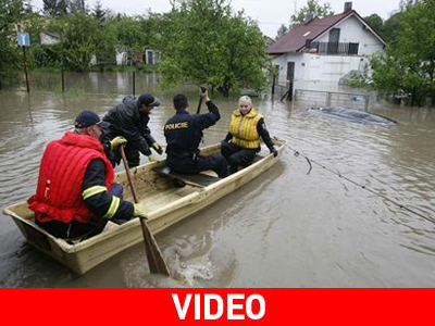 Χιλιάδες άστεγοι από τις πλημμύρες στην Ουγγαρία
