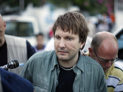 Ζωντανή η ελπίδα στα συντρίμμια