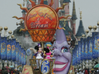 Σοκ στην Eurodisney από δύο αυτοκτονίες