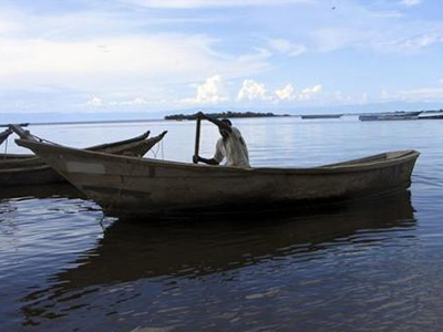 Δεκάδες νεκροί σε ναυάγιο