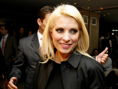 H Μενεγάκη επιστράτευσε και το Μουτσινά