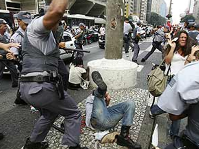 Νέο «χαστούκι» στην Ιταλική Αστυνομία για τα γεγονότα της Γένοβας το 2001