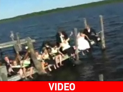 Γαμήλια δεξίωση… μπλουμ