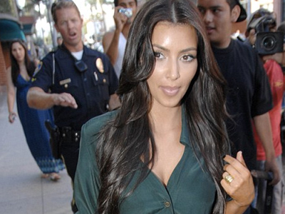 Επιστροφή στις (μελαχρινές) ρίζες για την Kim Kardashian