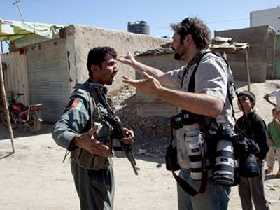 Ελεύθεροι τρεις κρατούμενοι δημοσιογράφοι στο Αφγανιστάν