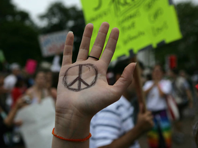 Χιλιάδες κόσμου αναμένονται σε αντιπολεμική διαδήλωση στην Ουάσινγκτον