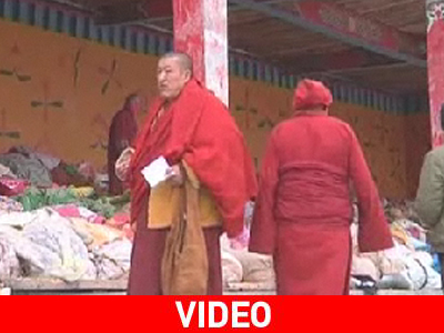 Επιμνημόσυνη τελετή για τα θύματα του σεισμού της Κίνας