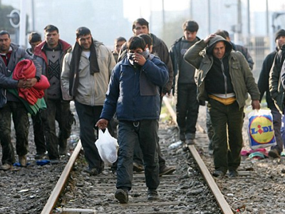 Εξάρθρωσαν δίκτυο λαθρομεταναστών