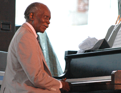 Έφυγε από τη ζωή ο μεγάλος τζαζίστας Henry «Hank» Jones