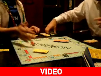 Το γρηγορότερο παιχνίδι Monopoly που είδατε ποτέ…