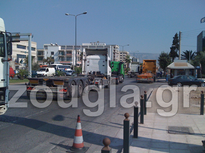 Έξω από τη Βουλή οι ιδιοκτήτες φορτηγών