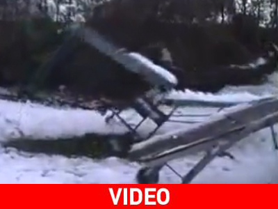 «Σάντουιτς» με το τραπέζι του πινγκ-πονγκ