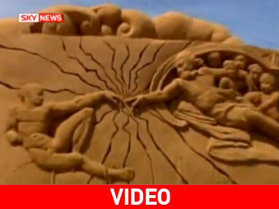 Κάποιοι με άμμο χτίζουν όντως παλάτια…