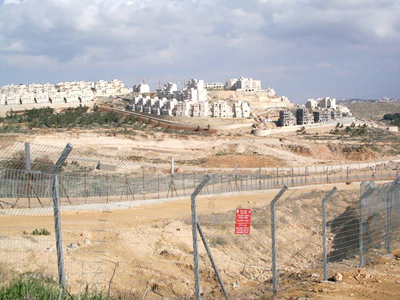 Συνεχίζει να προκαλεί το Ισραήλ με τους εποικισμούς