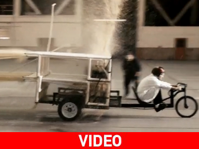 Ακρίβυνε η βενζίνη; Βάλτε αναψυκτικό και καραμέλες!…