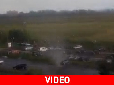 Το πήρε και το σήκωσε…