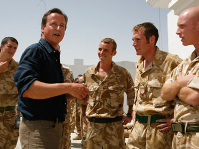 Ματαίωσε ο Κάμερον την επίσκεψή σε βρετανική βάση στο Αφγανιστάν