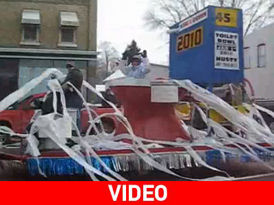 Η παρέλαση της… τουαλέτας