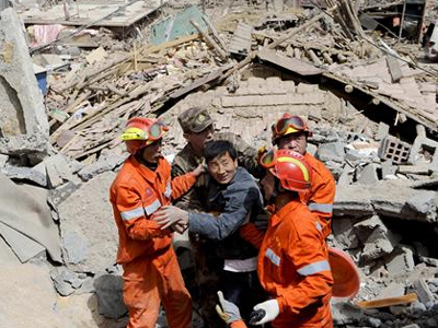 Πρόεδρος και πρωθυπουργός επιστρέφουν εσπευσμένα στην Κίνα