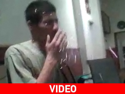 Πώς να κόψετε το τσιγάρο… με πυροτεχνήματα Πώς να κόψετε το τσιγάρο… με πυροτεχνήματα